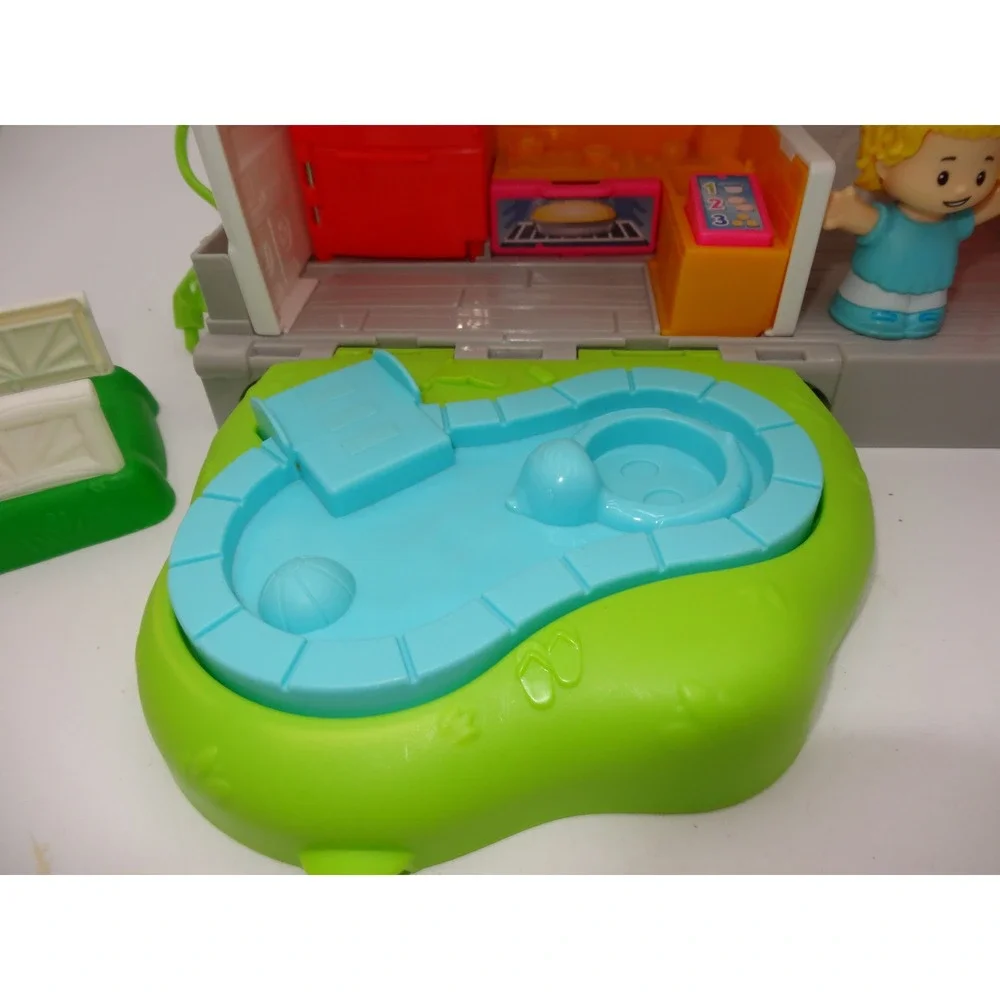 Fisher-Price Little People Friends Together Play House and Horse Stable Playset